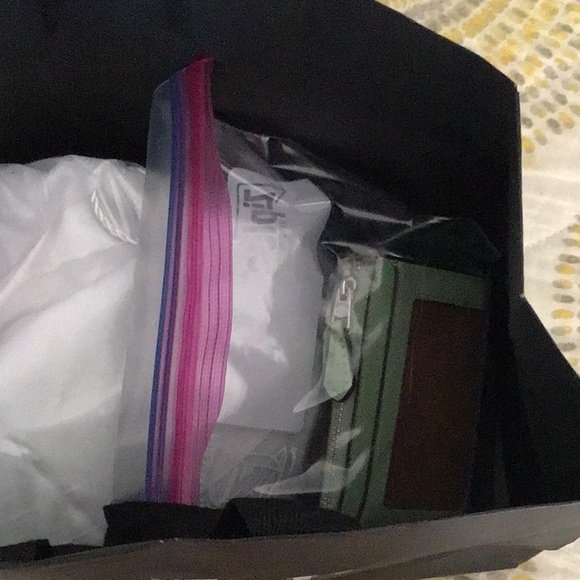 COPY - ⚡️FLASH SALE⚡️Coach Pale Pistachio / Silver Jonie Bag & Id Card Case - Picture 13 of 15